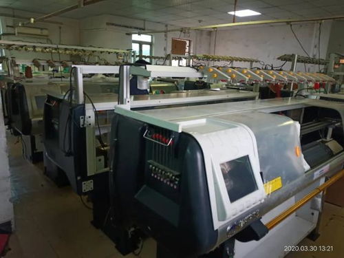 东莞大朗毛衣厂引进14针电脑横机 现场围观吊装过程结合电脑动画设计展示